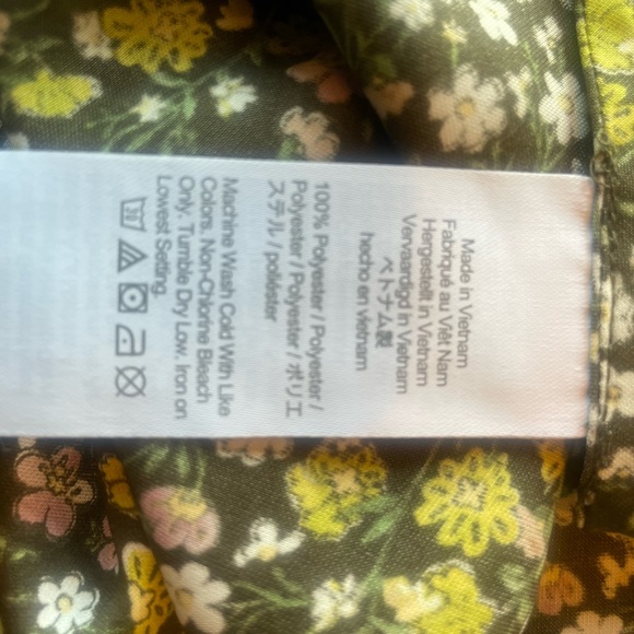 Mia & Tess wrap around neck scarf - Picture 7 of 12